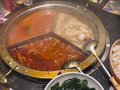 -廖掌柜·重庆鲜货火锅(上海首店)