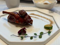 玻璃脆皮乳鸽-香港狮子山下·明星粤菜餐厅(北苑店)