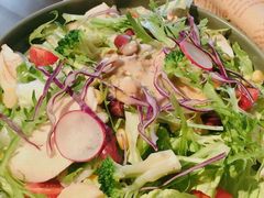 烟熏鸡胸沙拉-HIGH FIVE哈福手工汉堡(桂林路店)