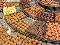 -Laderach 莱德拉(上海环贸iapm店)