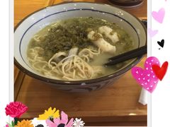 雪菜黃鱼煨面-阿莉餐厅(枣阳路店)