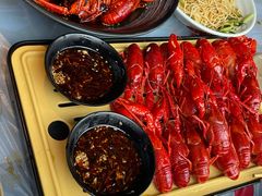 -肥肥虾庄·金牌油焖大虾(杨园滨江时代walk店)