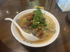 -佳面馆·竹升云吞面·爽鱼皮·牛腩面(易发店)