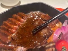 黑椒汁生烧安格斯牛肋骨-炳胜私厨(万象前海店)