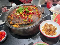 -辣尚瘾·烤鱼·新川菜(牡丹园直营店)