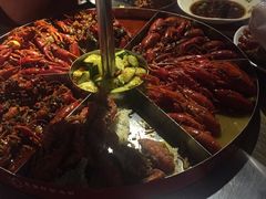 -龙巢盱眙龙虾·牛蛙·烧烤宵夜(八卦岭店)