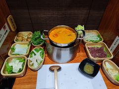 -独食火锅·半米屋台(直营总店)