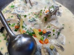 煎香酸菜半边鱼-渔悦潇湘·酸菜煮鱼(岳麓山店)