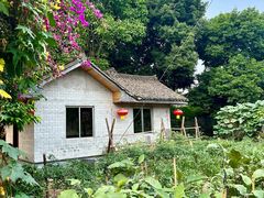 -周老三跷脚牛肉·全牛火锅(非遗传承店)