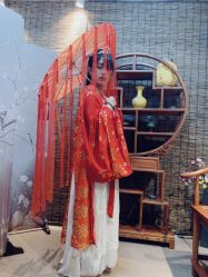 -汉仪华裳汉服馆(打浦桥店)