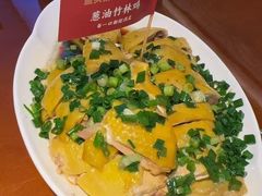 -魏铭鱼头捞饭(晋阳路店)