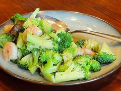 虾仁拌西兰花-中山路壹号传奇club·啤酒花园餐厅