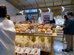 面包甜点陈列柜-西村叔叔的店·面包·甜品·蛋糕(崂山丽达店)