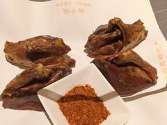 -鸽子侯·家宴·平价海鲜(市图书馆店)