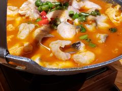 思茅酸汤鱼片-老滇山寨•云南特色菜•地方菜•民族风情歌舞表演(金碧店)