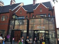 -钟书阁(松江泰晤士小镇店)