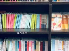 -钟书阁(松江泰晤士小镇店)