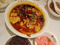 -渝是乎酸菜鱼(龙旗购物中心店)