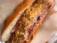 -Bánh Mì Huynh Hoa