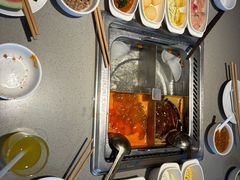 -海底捞火锅(新松江路生日主题店)