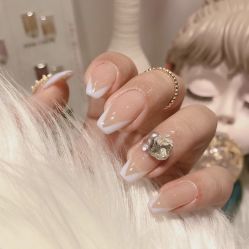 -Pink You美甲洗眉纹绣定制中心