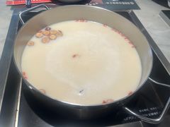 -尚尚仙·酸汤猪手·猪肚鸡火锅(华联万柳购物中心店)