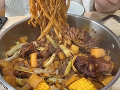 -内蒙焖面大盆骨餐馆(山大路店)