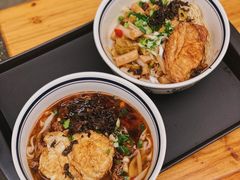 麻辣鸭子和麻辣牛肉双拼-李易面馆(树木岭店)