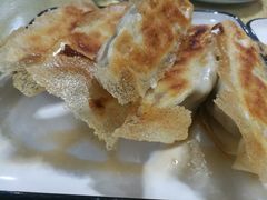 胡萝卜锅贴-春水锅贴·传统鲁菜(大明湖店)