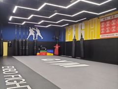 -成杰格斗·拳击·柔术·防身术(建设路店)