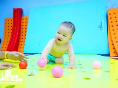 -龙格亲子游泳俱乐部(泊富中心)