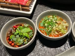 -三出山火锅(南京万象天地店)