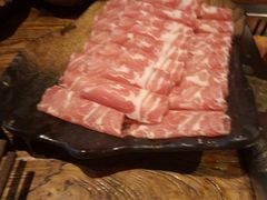 -老牌坊云南鱼豆花火锅(爱建店)