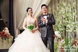点击看大图 -GRACE KELLY婚纱与礼服(北京店)