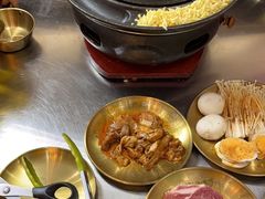 -胡悦里韩式烤肉(芝罘万达广场店)