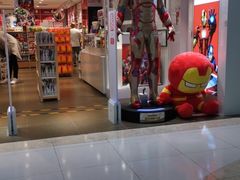 -名创优品(北京新中关购物中心地铁层店)
