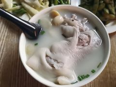 -雷祖芳老妈蹄花店