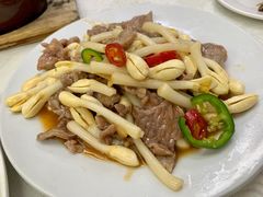 花生芽炒牛肉-醉贤居