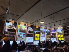 -冶建镜子·老南昌大排档·江西虾王(总店)