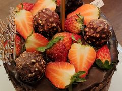 草莓巧克力动物奶油水果蛋糕-艾加柒克蛋糕茶歇甜品台(春熙路店)