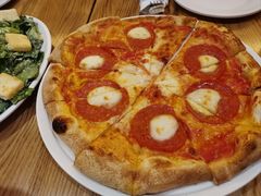 -城市大道红炉披萨烘焙坊