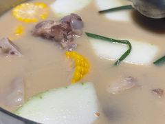 -肥仔文澳门猪骨煲(南京西路店)