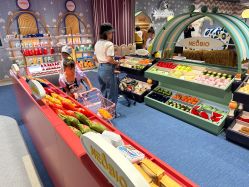 -奈尔宝家庭中心·亲子早教·派对餐厅(北京东坝万达店)