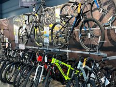 -迪卡侬(民族东店)