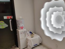 -咪咪专业脱毛连锁机构