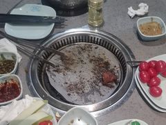 -金滏山烤肉·海鲜·火锅自助餐厅(襄阳万达店)