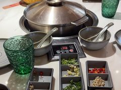 -喃喃椰·糟粕醋·椰子鸡火锅(七堡花园店)