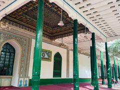 -艾提尕尔清真寺