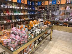 零售区-VENCHI 闻绮(北京国贸商城店)