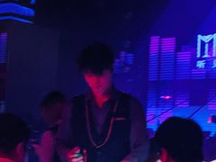 -MOSSO音乐酒吧·live house(南京旗舰店)